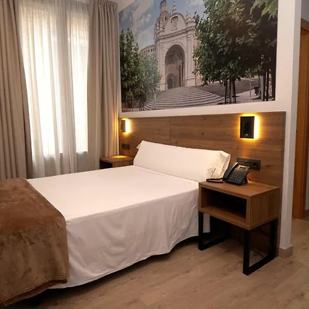 Encanto Hotel 3*