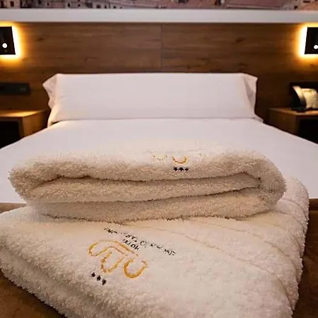 Encanto Hotel