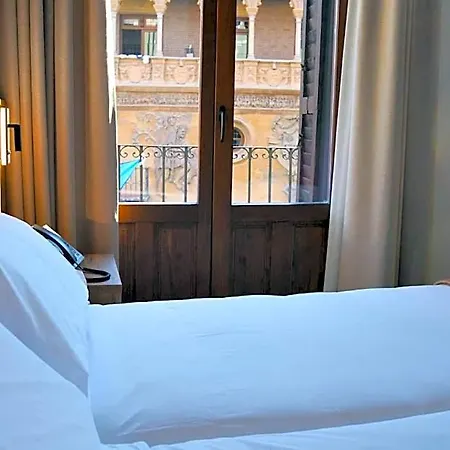 Hotel Encanto 3*